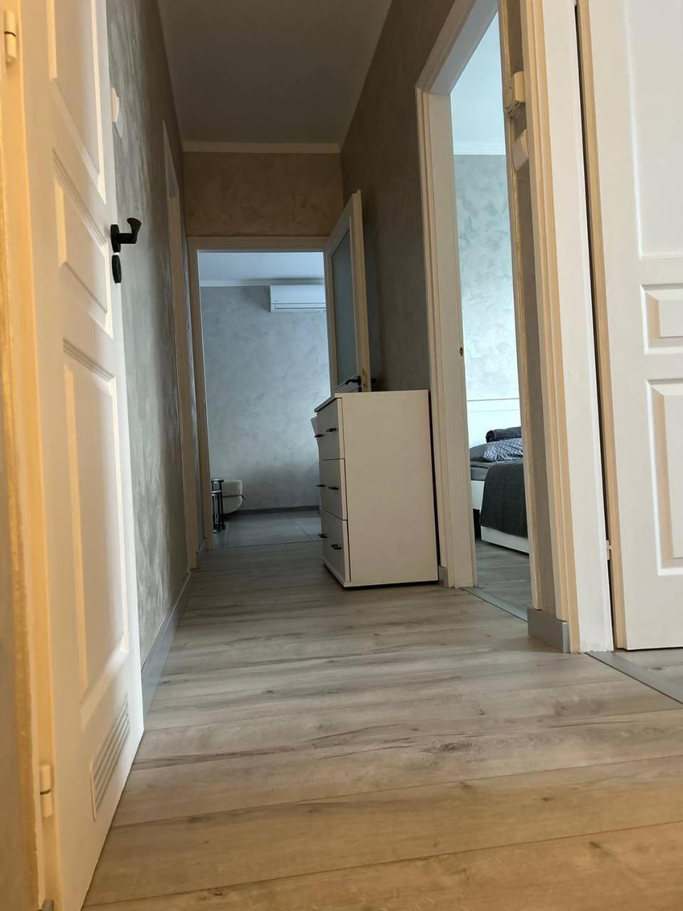 Sunhouse Apartman Hajdúszoboszló Eksteriør billede